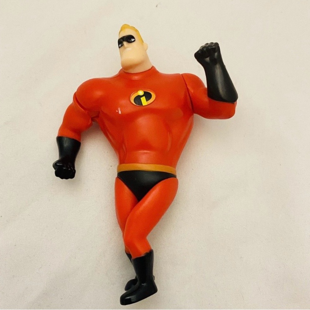 Disney Pixar The Incredibles 2 Mr Incredible Small 4in McDonald’s Toy 2018